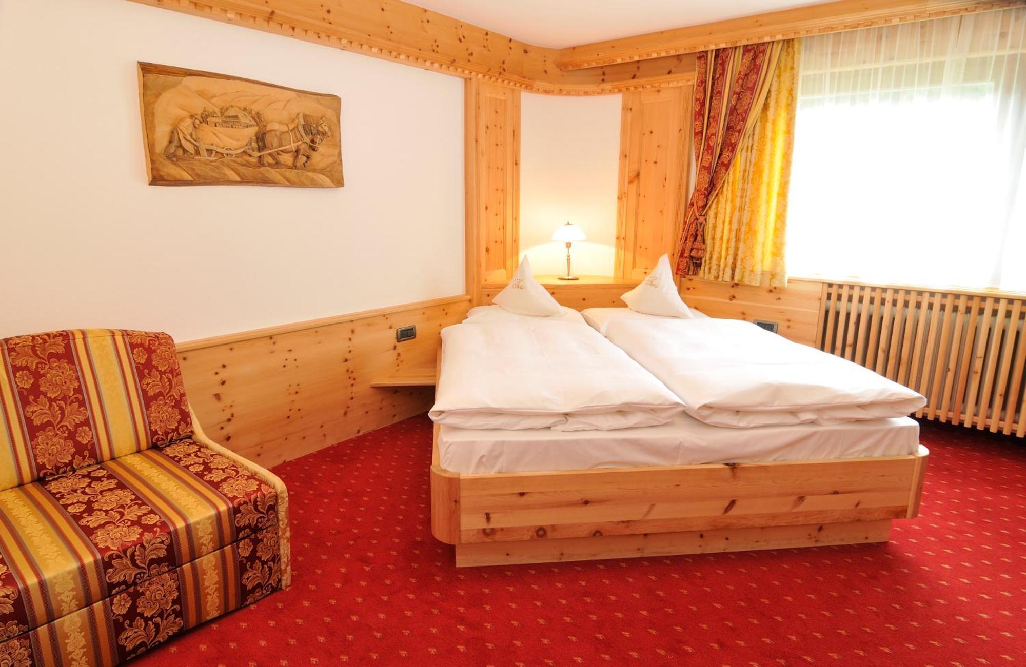 Garni Hotel Iris 셀바디발가르디나 외부 사진