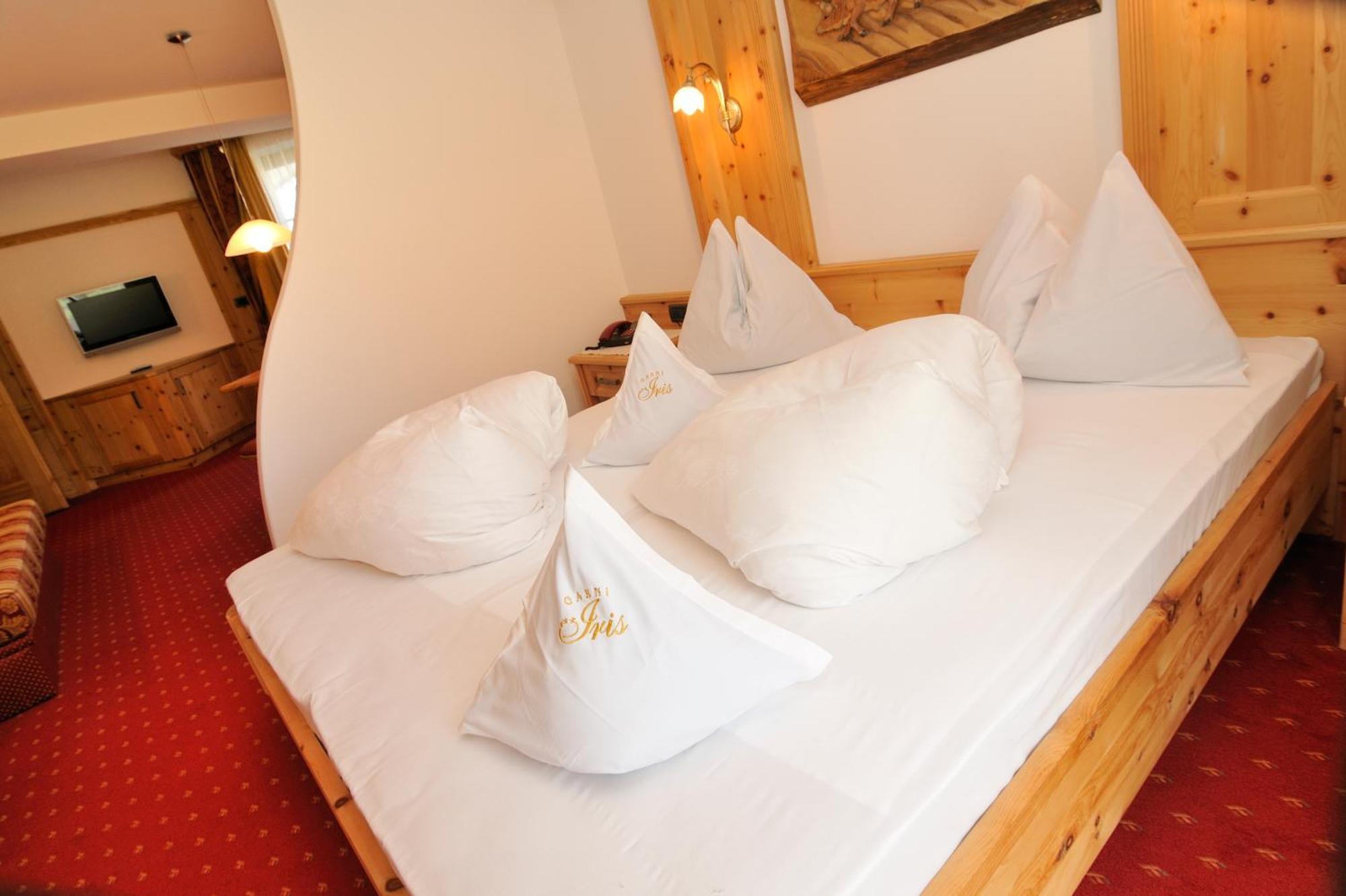 Garni Hotel Iris 셀바디발가르디나 외부 사진